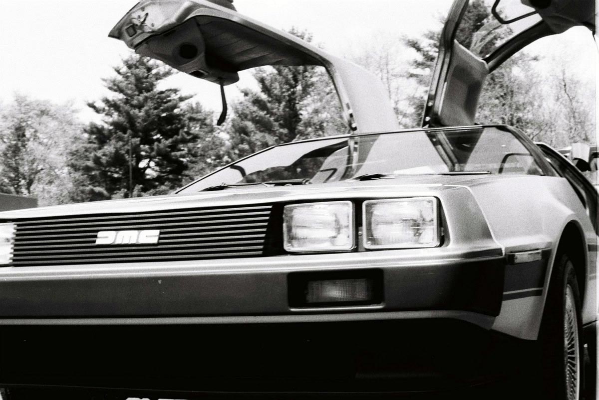 1)delorean_mobile_app_UI_design
