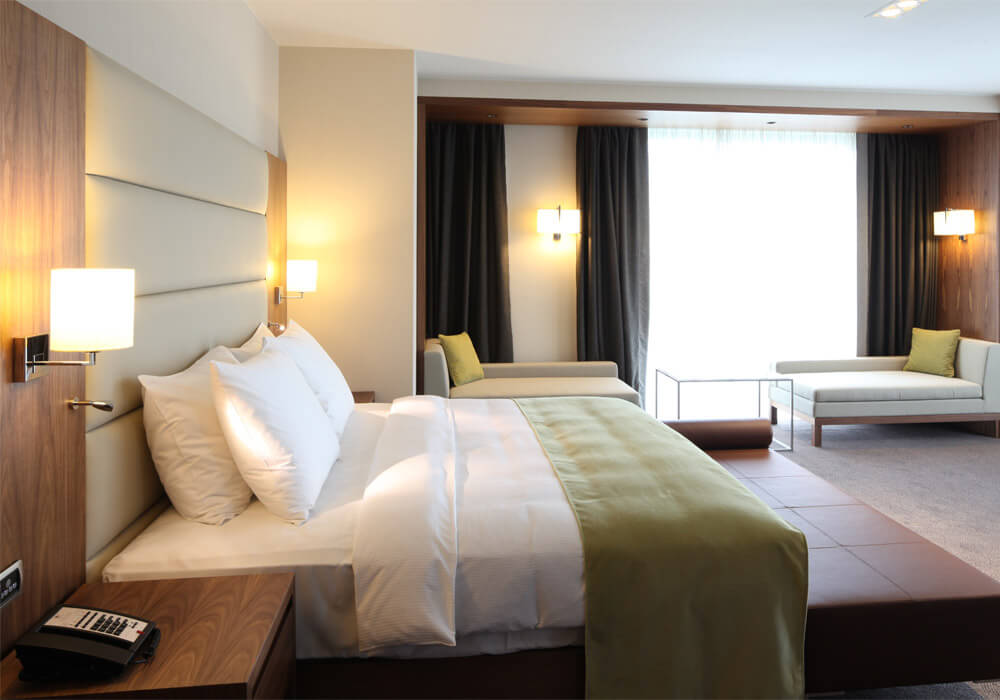 Współpraca MakeMyTrip i OYO budzi obawy niezależnych właścicieli hoteli