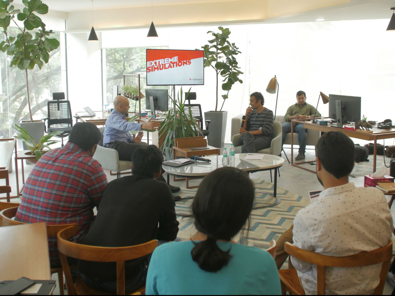 Extreme Entrepreneurs 프로그램에서 진행 중인 세션