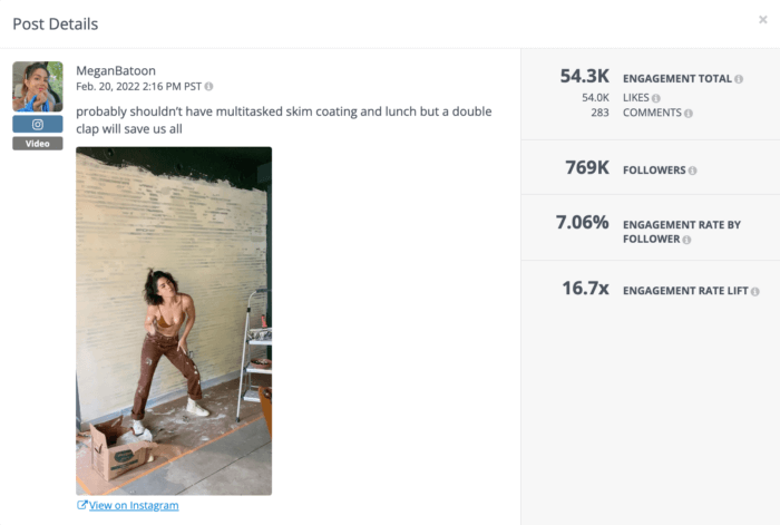 Ein Instagram-Post von Influencerin Megan Batoon, der laut Rival IQ eine gute Engagement-Rate erhielt.
