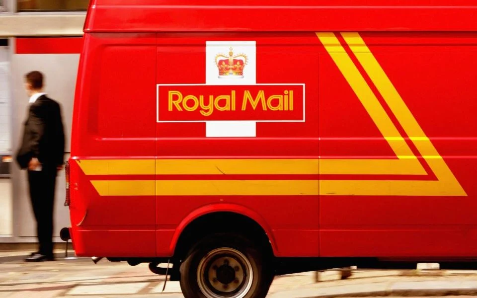 Royal Mail กับ UK Mail