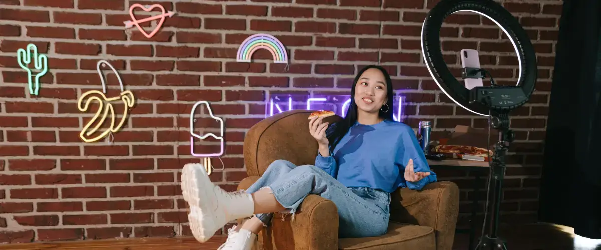 소셜 미디어 영향력 행사자 비디오 촬영