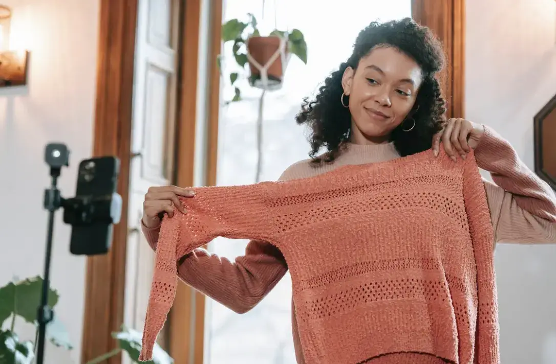 przymierzać ubrania