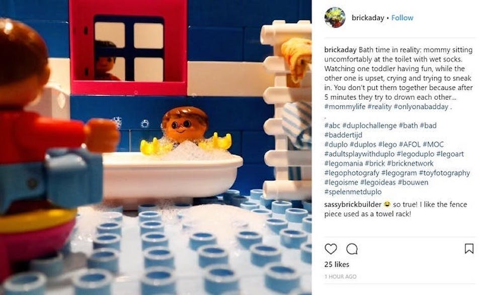 Ein Benutzer postet auf seinem Instagram-Konto ein Foto seines Lego-Duplo-Block-Challenge-Beitrags, das eine Szene zeigt, in der eine Mutter versucht, ihr Kleinkind zu baden.