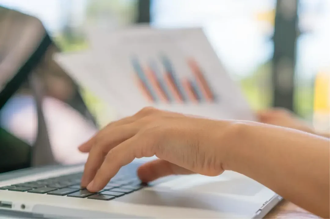 dana-data-dana-grafik-perdagangan-keuangan