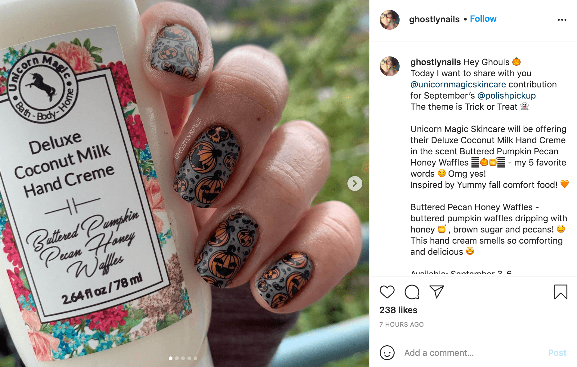 Post Instagram dell'influencer di Halloween con le unghie dipinte