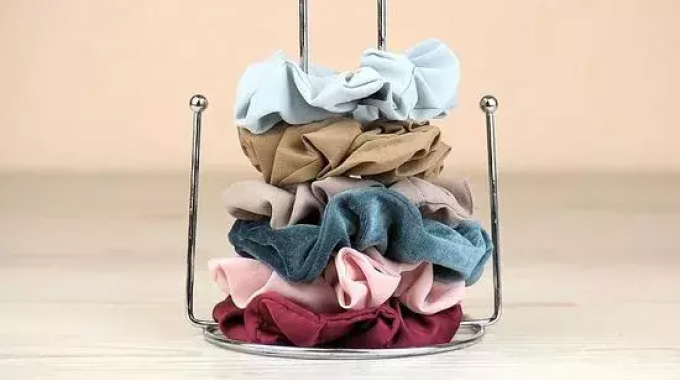 17+ Business Ideas For Teens & Young Entrepreneurs in 2022 Scrunchies 1