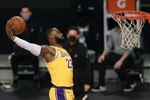 LeBron James, NFT videosuna smaç bastı