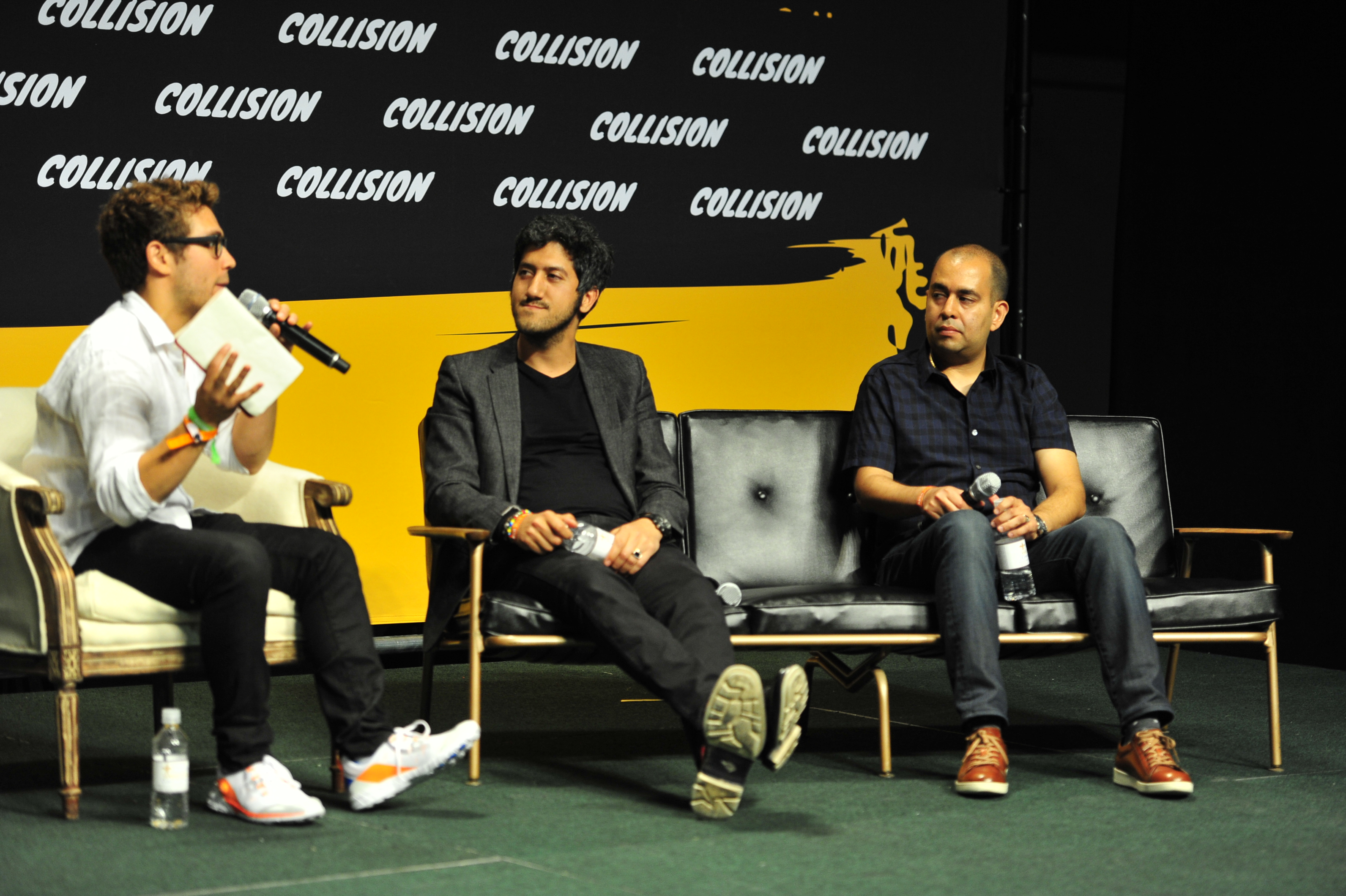 (de gauche à droite :) Joe Lazauskas, satisfait ; Adam Singolda, Taboola ; et Rahul Chopra, Storyful