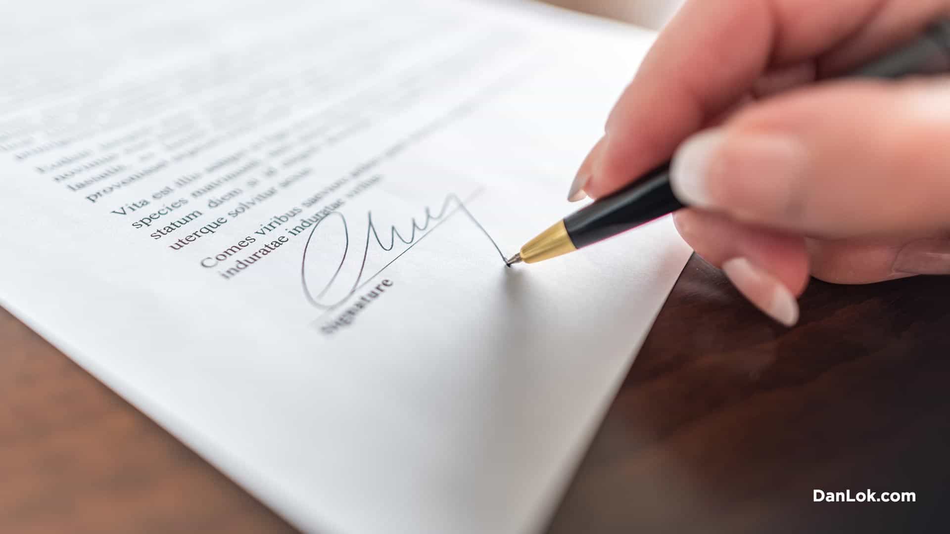 เซ็นสัญญาทางธุรกิจ